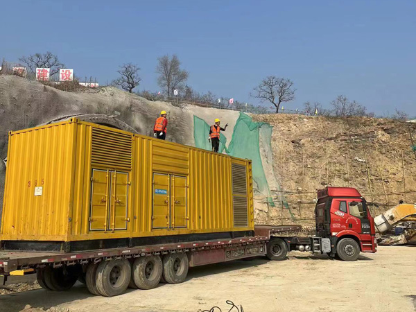 麦盖提发电机租赁如何根据测试结果判断机油泵的工作状态是否正常?