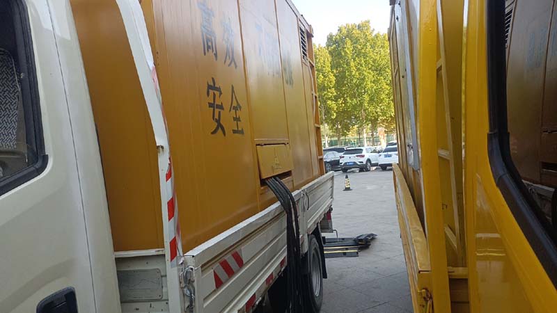 麦盖提如何判断柴油发电机组和UPS电源的切换时间是否符合要求？